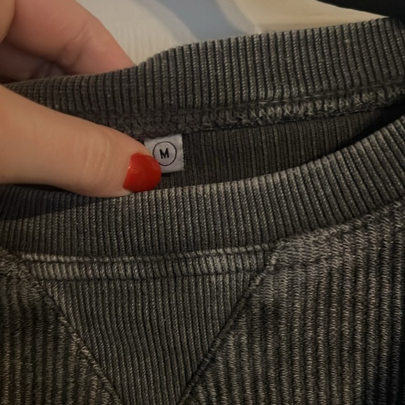 Corded women’s crewneck size medium - Picture 2 of 3